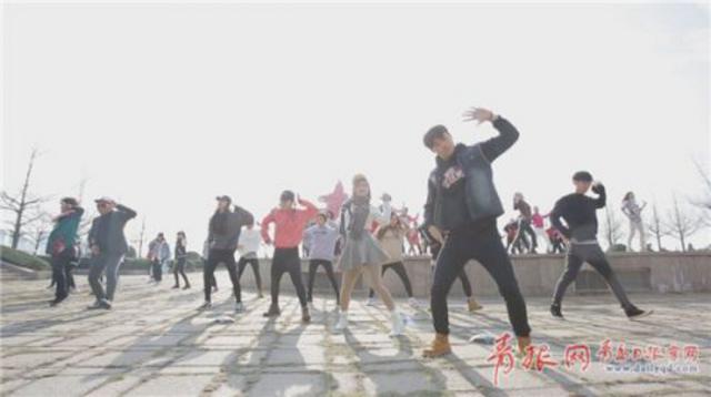 青岛广场舞出教材 《海带最快乐》火了