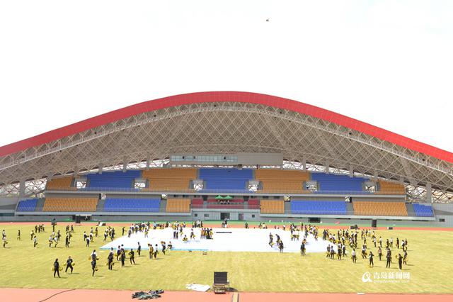 组图:盘点青岛大型体育场馆 山大规模直逼国信
