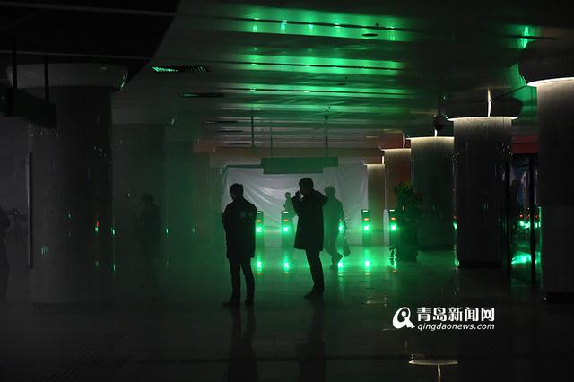 高清:实拍地铁应急演练 站内着火1小时内搞定