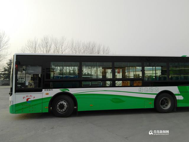 高清:体验青胶城际公交 从市政府至胶州5块钱