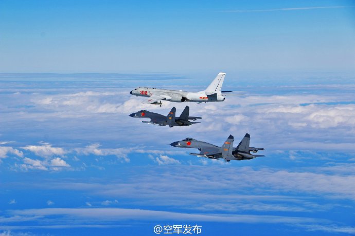 中国空军回应战机绕飞台岛 合法合理合情