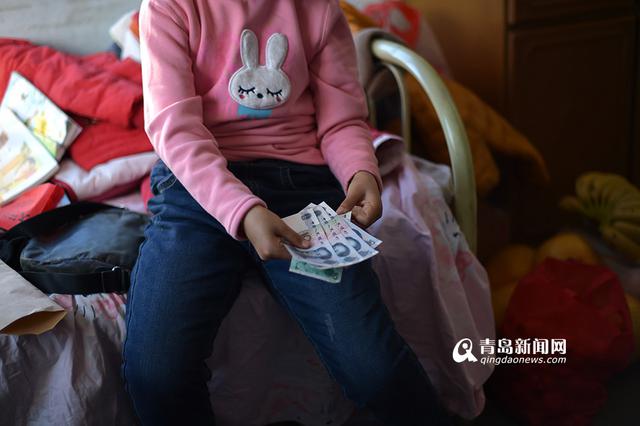 追踪：卖水果的小女孩找到新家 未来想'整容'