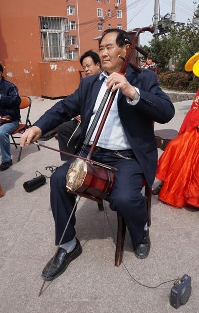 青岛大叔发明翻转式连续捕鼠器 已获国家专利