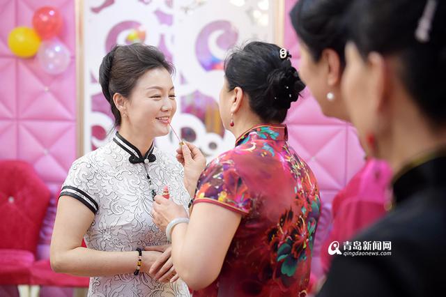 【青岛故事】青岛大姨钟爱旗袍 要办旗袍盛典