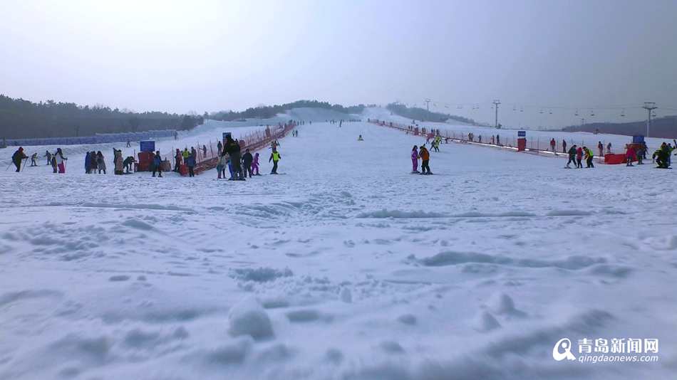 藏马山冰雪节正式开幕 运动养生两不误