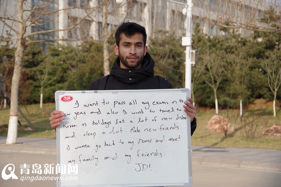 高清:大学生组团晒新年愿望 看看年轻人在想啥