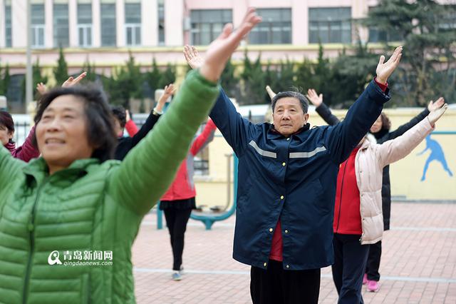 【青岛故事】青岛神舞:大爷也爱的广场舞