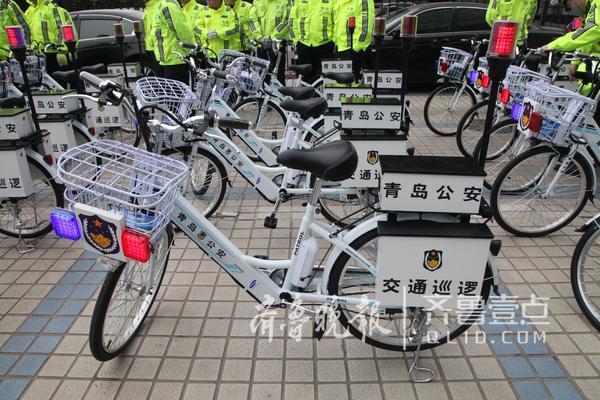 青岛交警换坐骑 骑电动自行车处置警情
