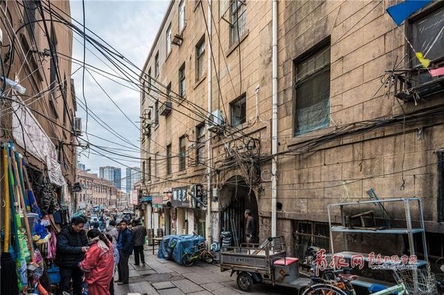 青岛百年里院的岁月记忆：黄岛路17号平康五里