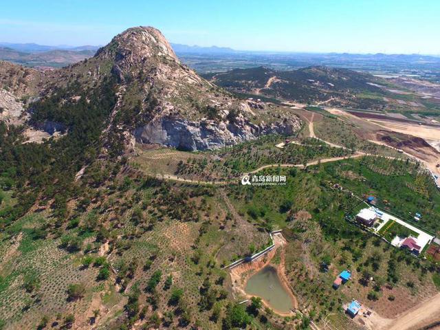 高清：废弃矿山变身公园 1300亩城市绿肺航拍