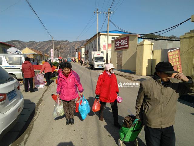 【节·拍】逛北宅毕家村大集 崂山特产年味浓
