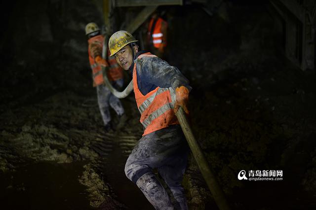 【青岛故事】地下28米 地铁爆破组的日常