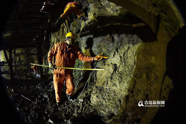 【青岛故事】地下28米 地铁爆破组的日常