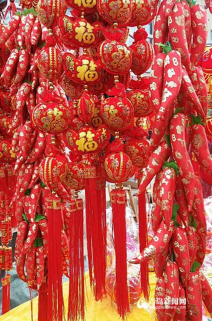 【节·拍】78岁老农民卖灶王爷 你了解辞灶吗