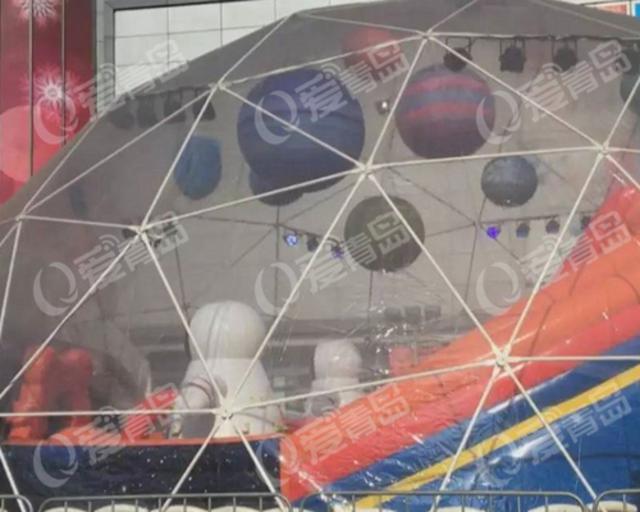 儿童充气游乐设施隐患大 气味大无护栏少监管