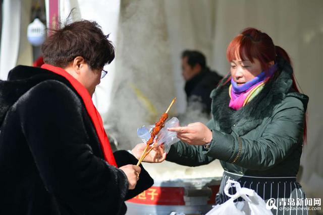 金沙滩啤酒城美食节开幕 国内外美食亮相