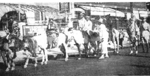 30年代青岛元宵节盛况 30年代青岛元宵节盛况