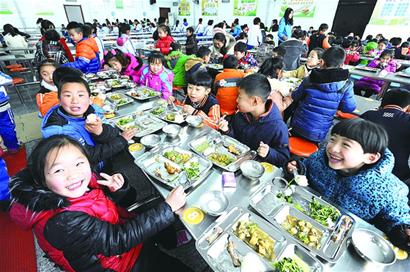 青岛坚持均衡教育 惠及百万学子