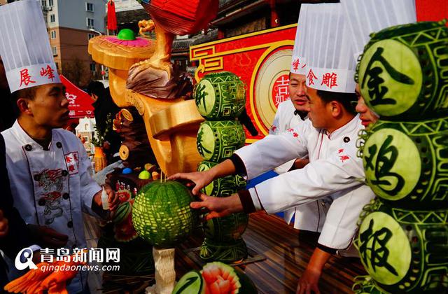 你敢信吗 这些作品都是用萝卜雕刻出来的