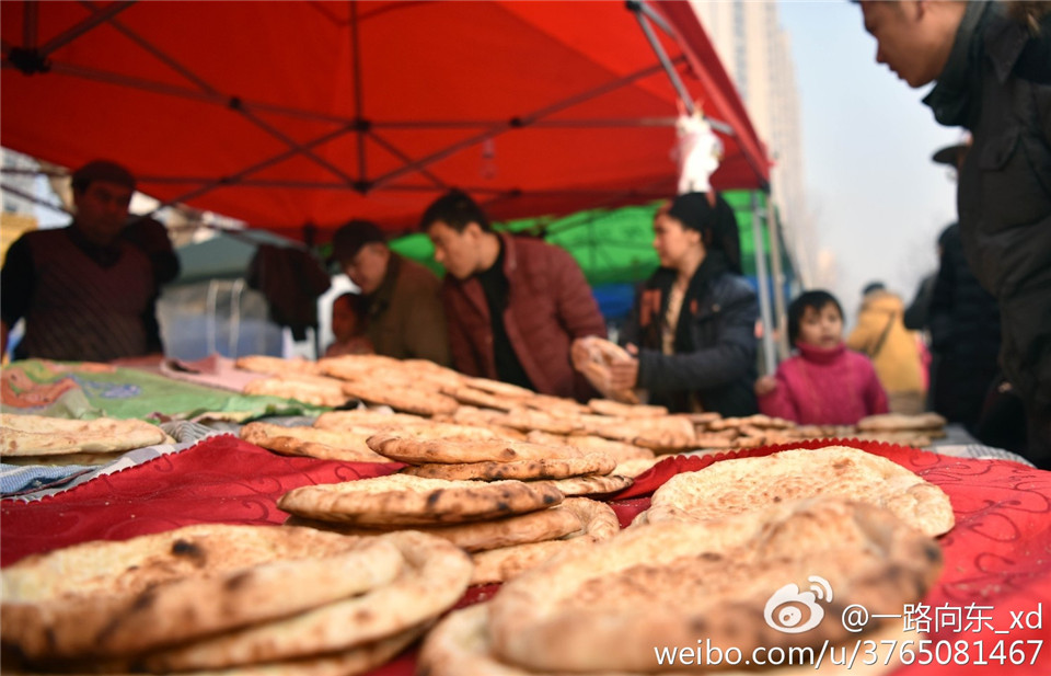 吃货的天堂！糖球会上花式美食让你大饱口福