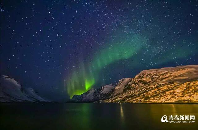 【看世界】神秘北极光点亮星空 犹如巨龙舞空