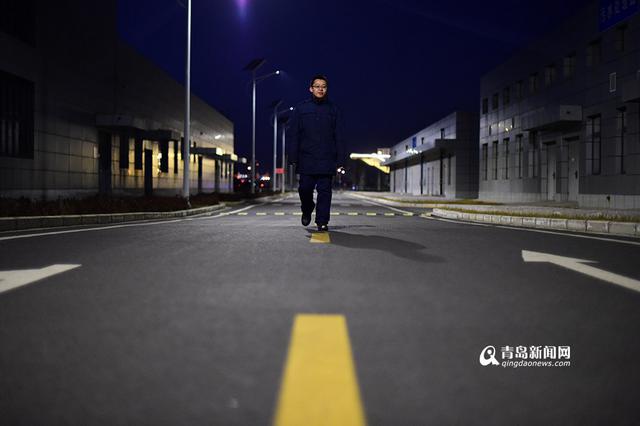【青岛故事】地铁'搓澡工':我为3号线车辆洗澡