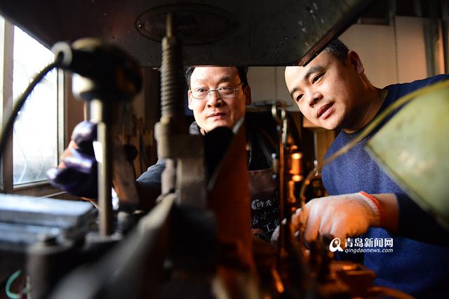 铅字印刷铸字师 3年耗掉30吨铅块