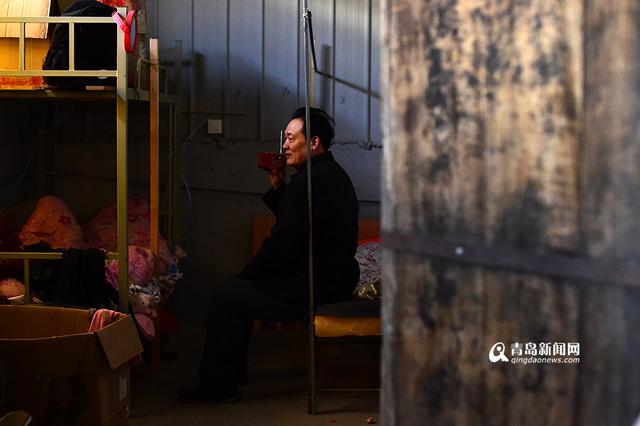 铅字印刷铸字师 3年耗掉30吨铅块