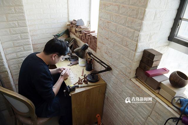 【新青年】90后兔子雕刻师 他雕的兔子没五官