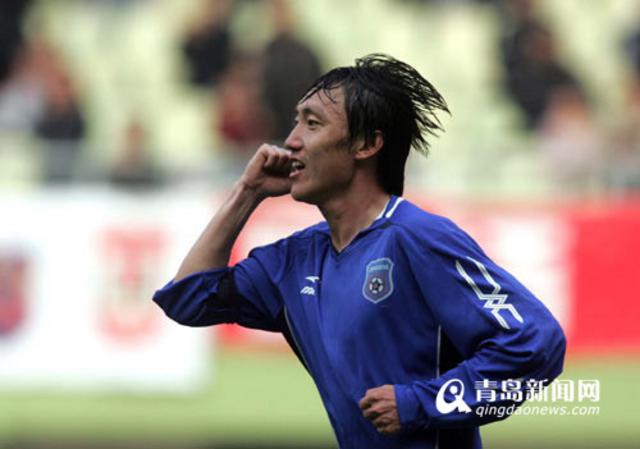 追风少年成往事 青岛足球旗帜曲波宣布退役