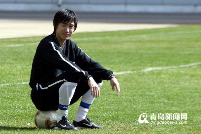 追风少年成往事 青岛足球旗帜曲波宣布退役