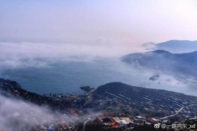 海上名山第一,云雾缭绕,这里是青岛崂山,怎一个美字了得。 海上名山第一,云雾缭绕,这里是青岛崂山,怎一个美字了得。