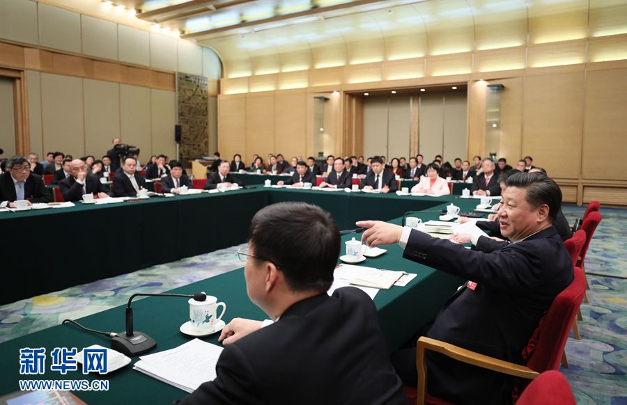 习近平：践行新发展理念深化改革开放