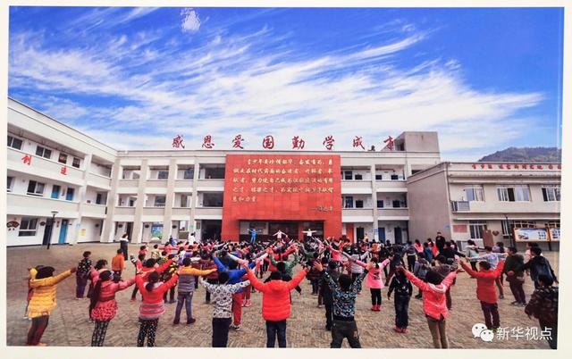 习近平两会时间独家图文