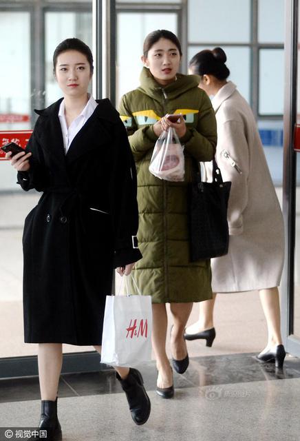 济南空姐招聘不许穿丝袜 考生想妙招