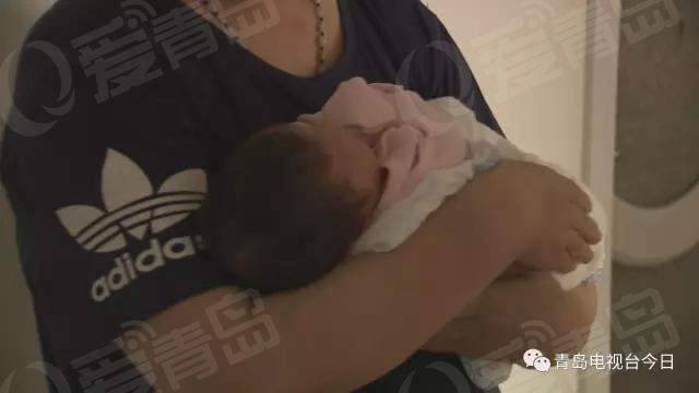 宝妈微商购纸尿裤上惊现热熔胶 味道刺鼻(图)