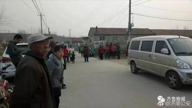 烟台2岁女童被陌生男子强行抱走 车牌号曝光 烟台2岁女童被陌生男子强行抱走 车牌号曝光