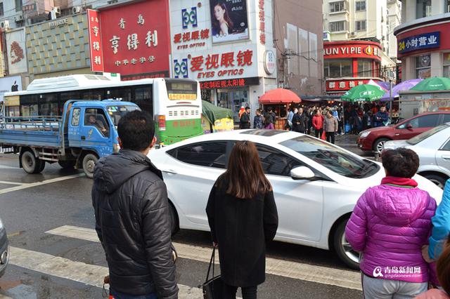 【畅安青岛】礼让斑马线 仅三成司机能做到