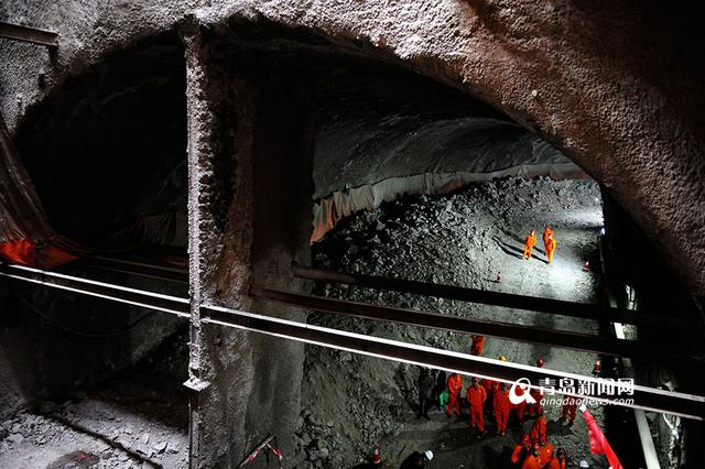 地铁1号线最新进展 太行山路站拱部贯通