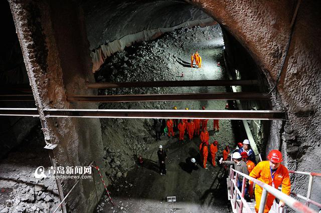 地铁1号线最新进展 太行山路站拱部贯通