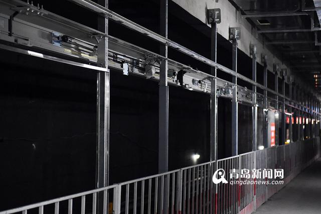 探秘地铁2号线麦岛站 扶梯已安装到位