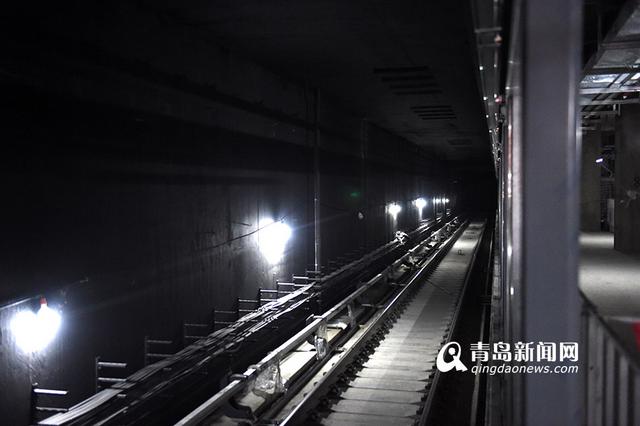 探秘地铁2号线麦岛站 扶梯已安装到位