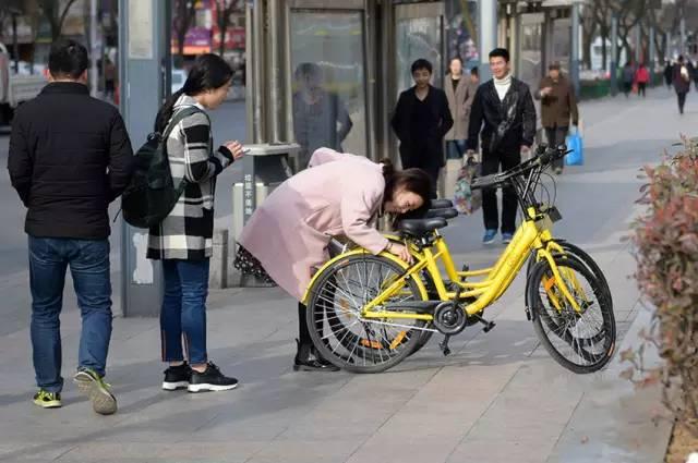 青岛首批共享汽车来了 地址、使用方法全在这!