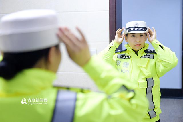 【青岛故事】女交警的夜生活 直播查酒驾