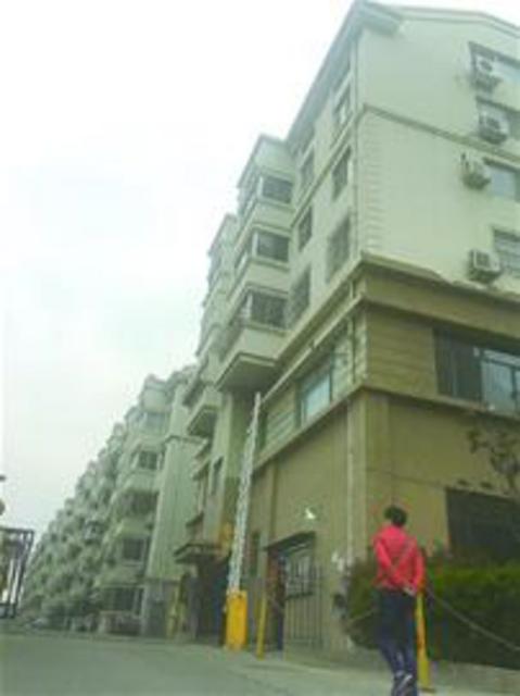 青岛首例申请老楼装电梯:居民最关心出多少钱