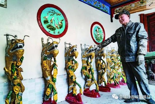 老汉17年造出“龙宫” 坐龙椅睡龙床堪称奇观