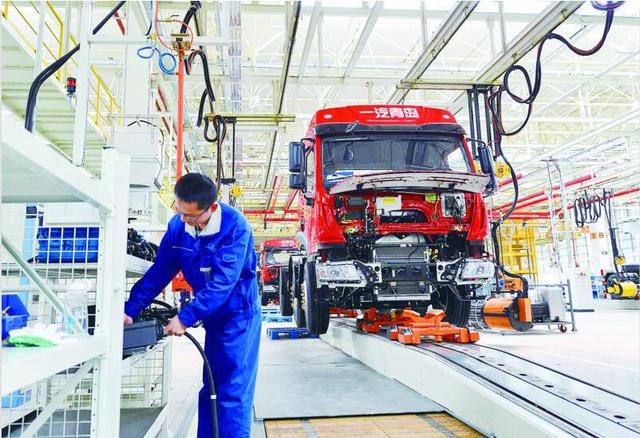 大青岛新一极：东部湾城运筹蓝色崛起