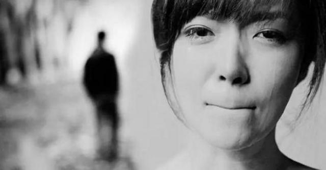 46岁男子屋里放满高跟鞋 每个月都来“大姨妈”