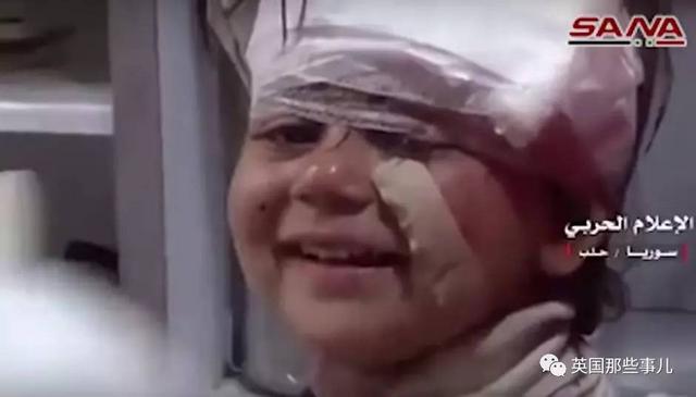 叙儿童受薯片引诱被炸死 摄影师飞奔抢救跪地痛哭