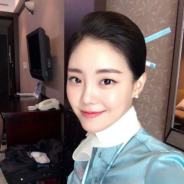  韩国空姐辞职改当网络主播 月收入翻了十倍